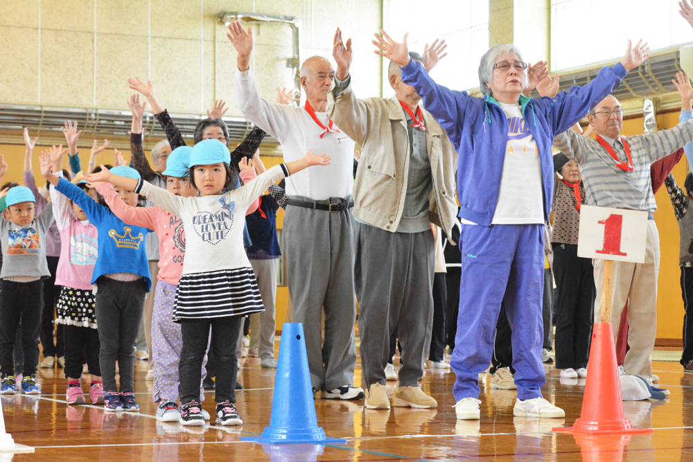 高齢者と子供の集い