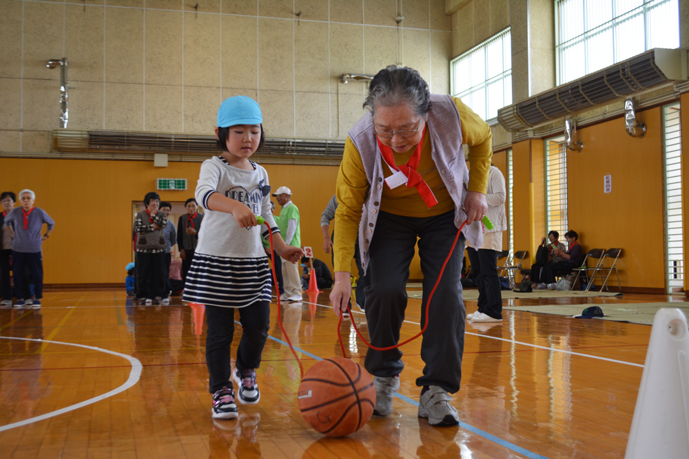 高齢者と子供の集い