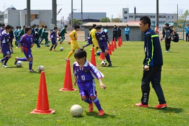 あの名プレーヤーがせたなにやってきた ｎｈｋスポーツパーク サッカーと野球の祭典 せたな町合併10周年記念プレイベント 広報見聞録2014年度バックナンバー せたな町公式サイト 北海道久遠郡せたな町