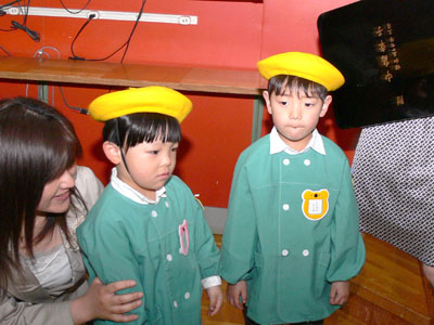 北檜山幼稚園入園式 新品のベレー帽とスモックで 広報見聞録 せたな町公式サイト 北海道久遠郡せたな町