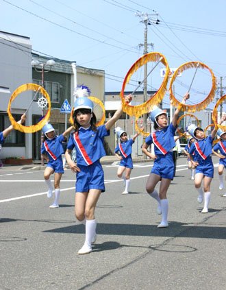 瀬棚小学校 北檜山小学校 鼓笛パレード行進 広報見聞録12年度バックナンバー せたな町公式サイト 北海道久遠郡せたな町 瀬棚小学校 北檜山小学校 鼓笛パレード行進 広報見聞録12年度バックナンバー せたな町公式サイト 北海道久遠郡せたな町